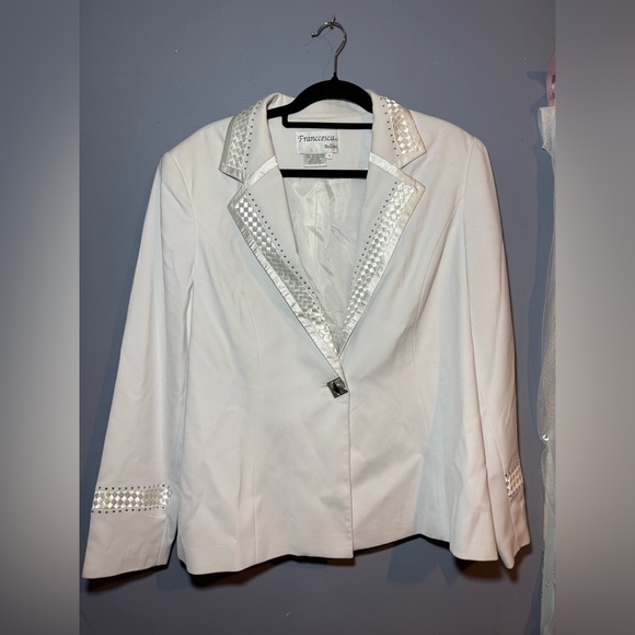 Francesca's Betini White Blazer Tailored Suit Jacket with Embroidery - Picture 1 of 9